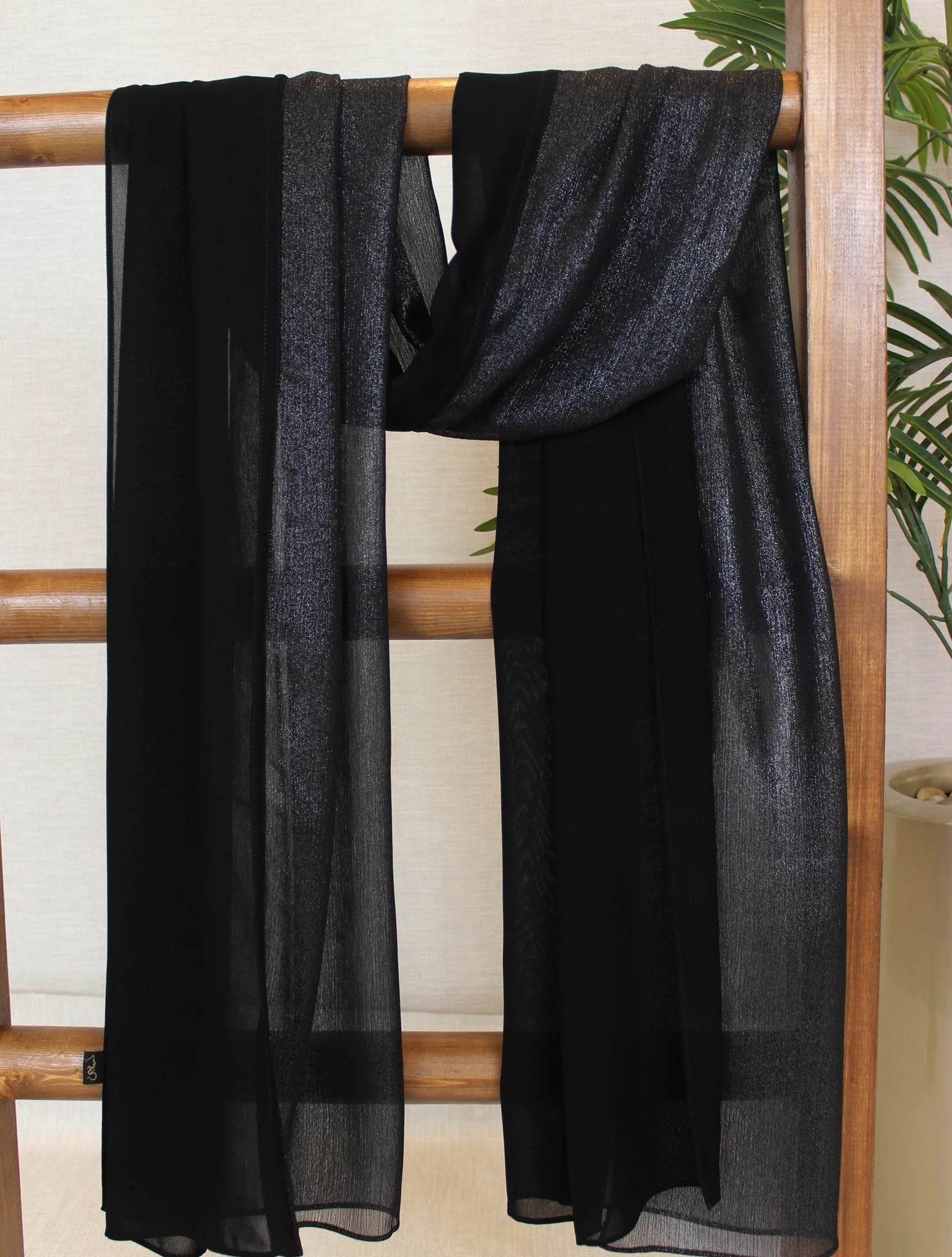 Black and White Elegance Scarves - fusionstore.ae