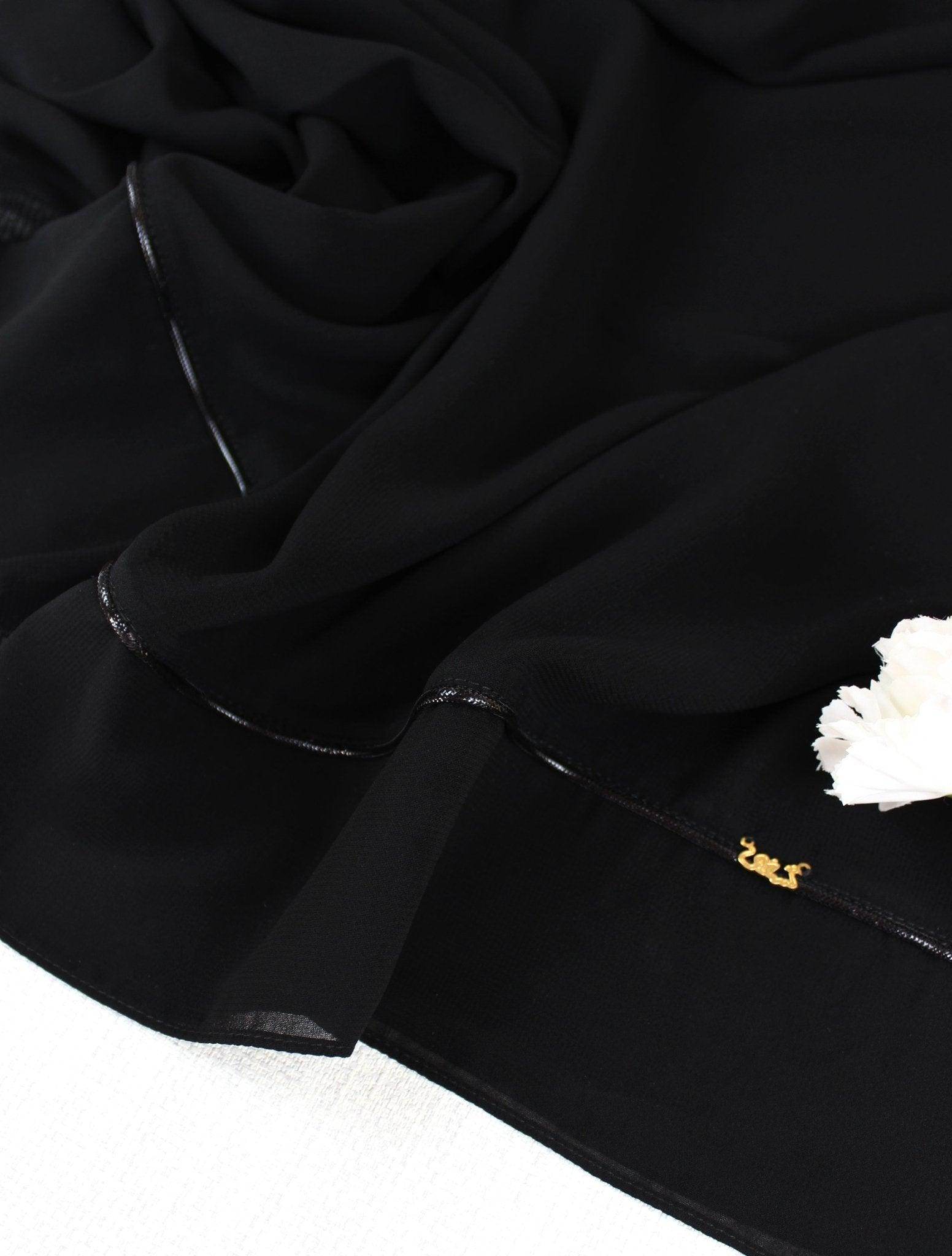 Elegant Strip Scarf Hijab - fusionstore.ae
