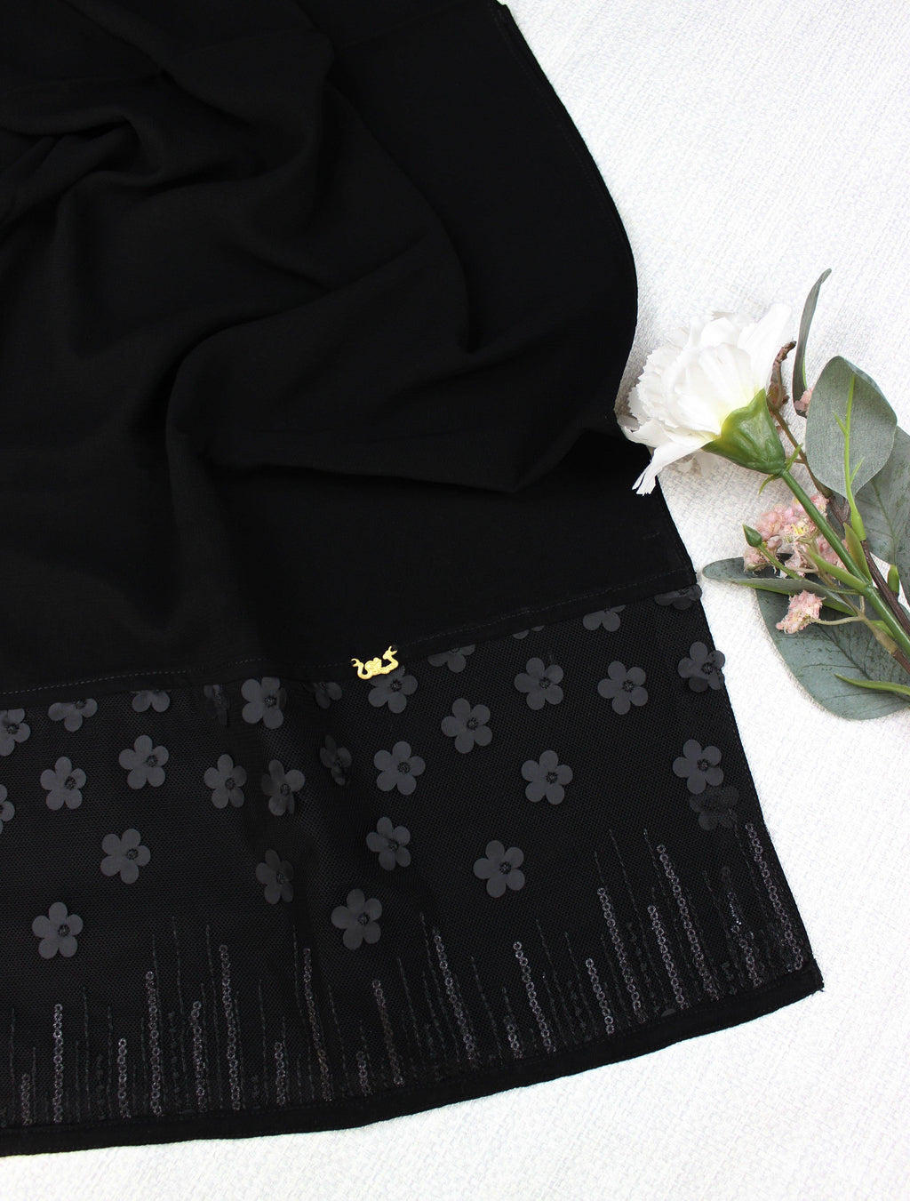 Flowers and Sequins Hijab - fusionstore.ae